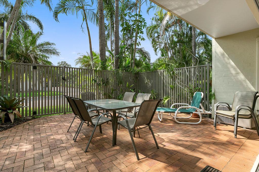 Le Court Villas Noosa Heads Exterior photo