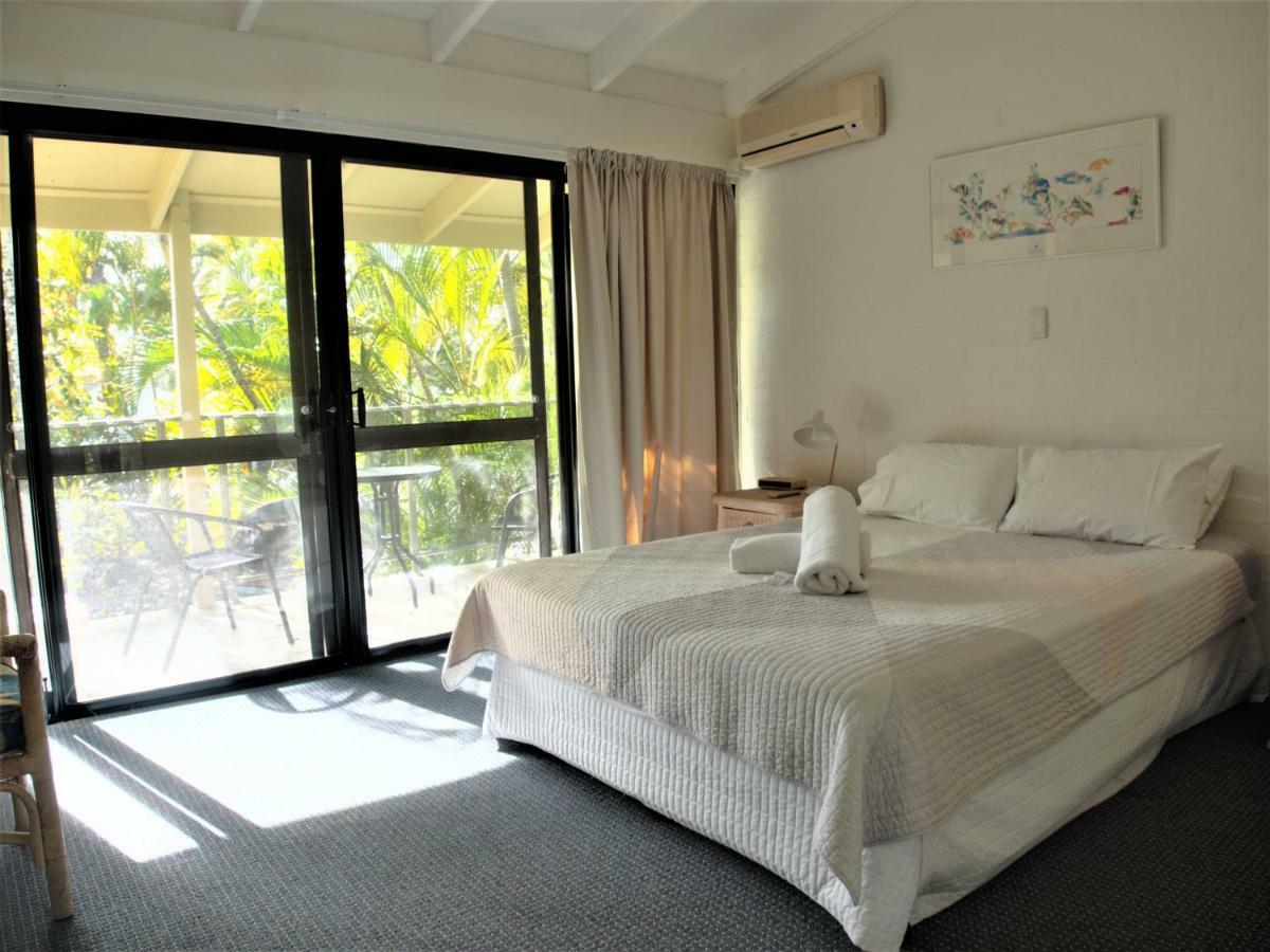 Le Court Villas Noosa Heads Exterior photo